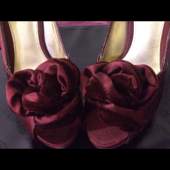 Gorgoeous VIA SPIGA burgundy Satin Velvet peep-toe - Picture 3 of 8